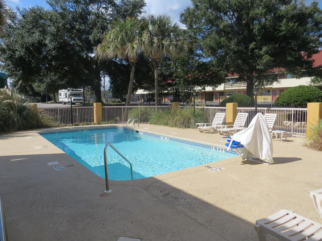 Fairview Inn & Suites Mobile Exterior foto